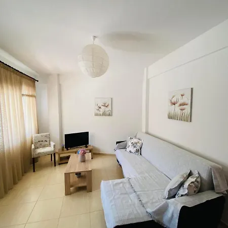 Apartament Chrisa's *