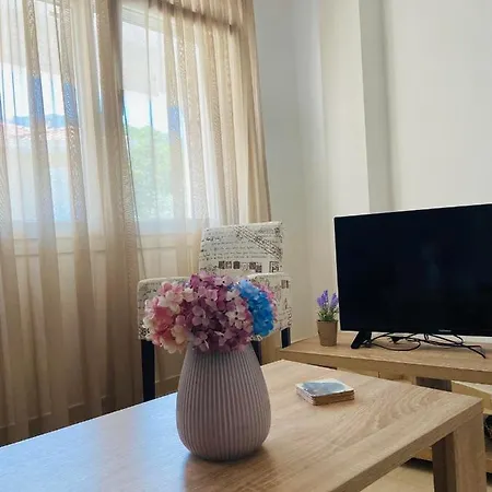 Chrisa's Apartament *